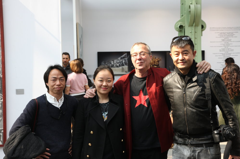 Liu bolin, Liu Zhengyong et Martin Bez à ART PARIS ART FAIR 2014